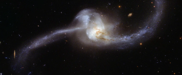 椭圆星系的前身?最古老的星系!揭开真面目了!