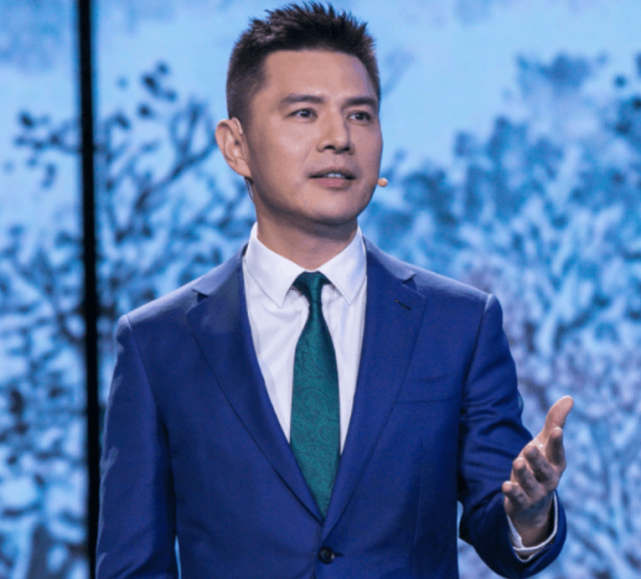 朱军|?消失四年后重返央视,朱军的黄金四年由谁买单?