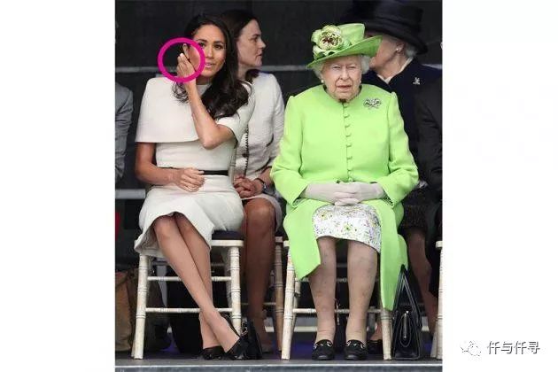 英女王更疼爱梅根？礼服穿到一身皱、翘二郎腿没坐姿都被原谅了