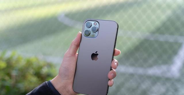 微盟|iPhone13ProMax：1TB全面现货！过万的售价，多少人能承受？