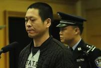 王某与妻子李某在工地打工居住,节日前工人放假回家, 刘某趁王某出去买菜,趁机侵犯李某