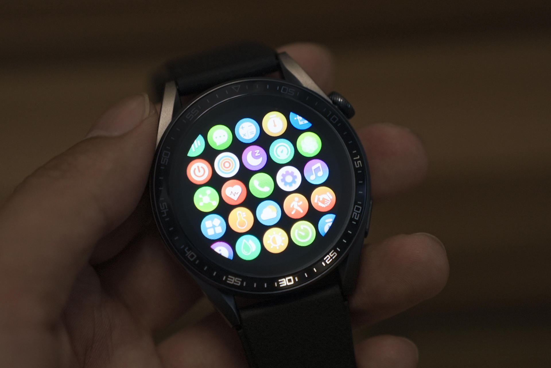 平板电脑|戴上这款智能手表，让你少扣3分省200块钱！