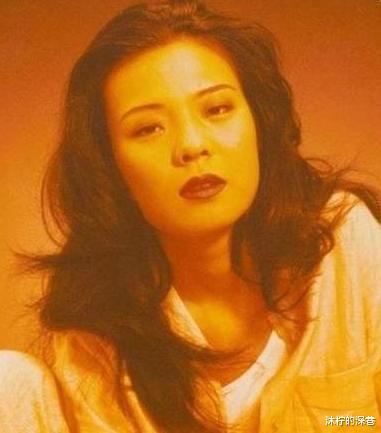 谢津|因耍大牌遭到封杀, 洗澡后从23楼跳下,生命永远定格在了28岁