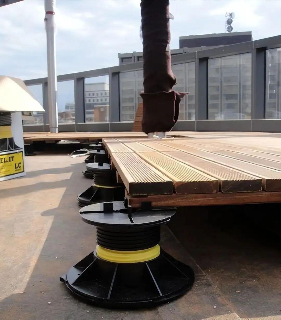 夏天越来越热，住顶楼图省事，没用这7种材料做隔热，压根受不住