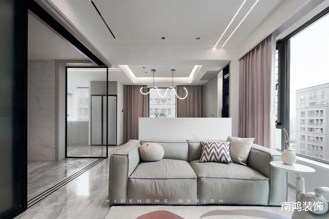 完美还原效果图的气质小户型,半开放式厨房稳稳拿捏空间!