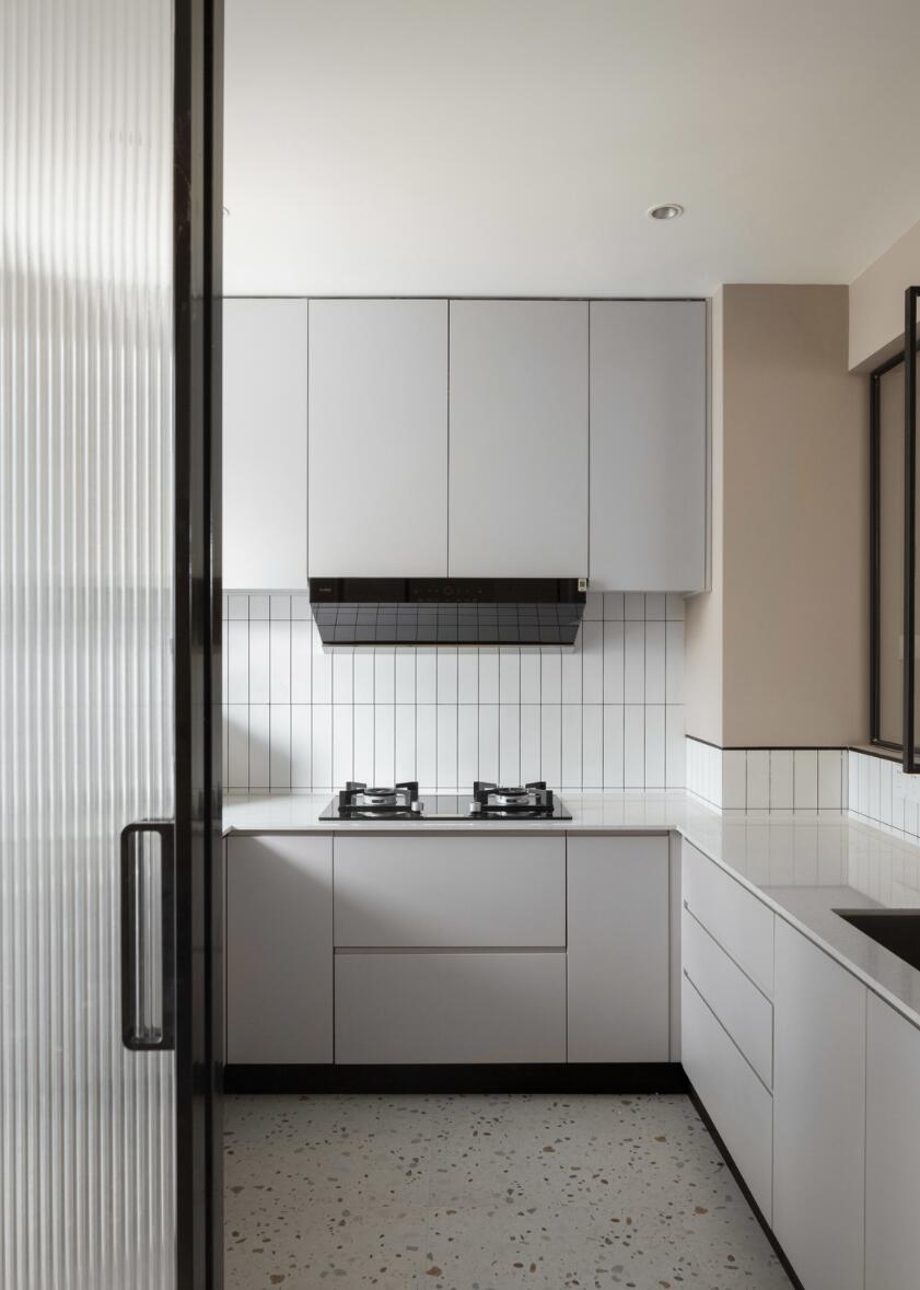 玄关|她115㎡家,堪称“横厅改造模板”,只是换个思路,立马通透多了