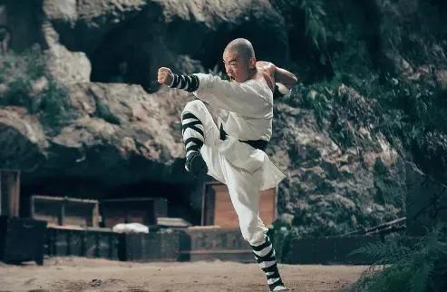 黑拳|黑拳传奇陈进生：赤手杀台黑帮6人后，偷渡美国成为黑市拳坛王者