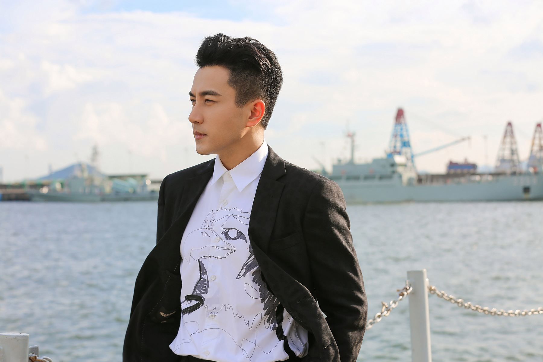 李晓峰|刘恺威回应和李晓峰的恋情,网友扒出两人的细节,杨幂处境变尴尬