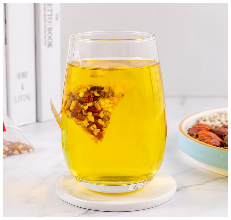 霍思燕 最美“流亡”女总理,54岁英拉中年发福,体态臃肿,被嘲像去跳广场舞!