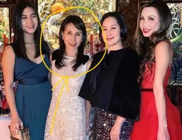 1元转让股份?赌王四房二房罕见联手!赌牌年底到期,她们真急了