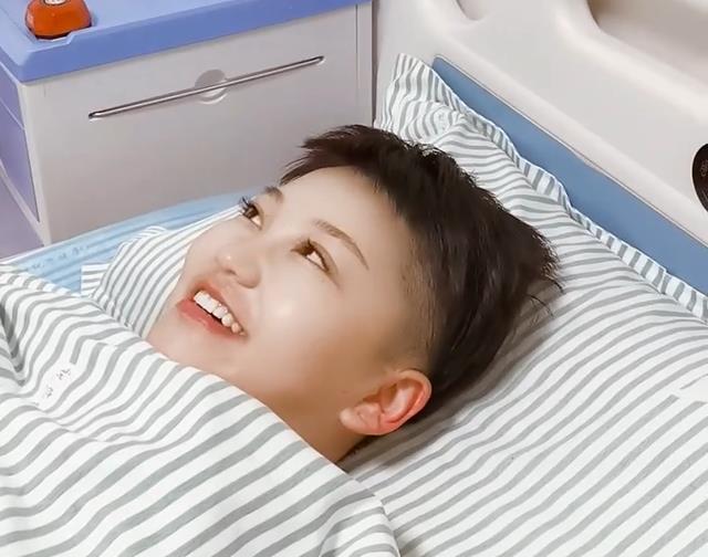 宋慧乔 赵本山徒弟胖丫抽脂减肥10余天后全身出镜，瘦身明显变化大