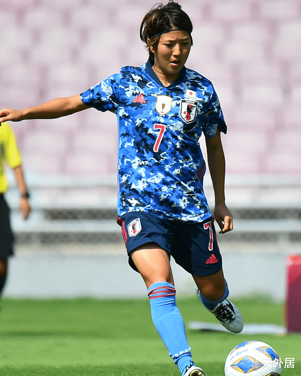 日本队|7-0狂胜！1人大四喜！日本晋级约战中国队，中国女孩帮男足复仇？
