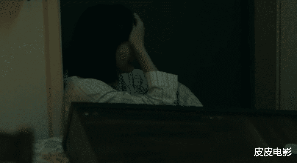 赵丽颖|赵丽颖插兜，雷佳音不下跪，细扒2022“十佳表演”名场面，真牛