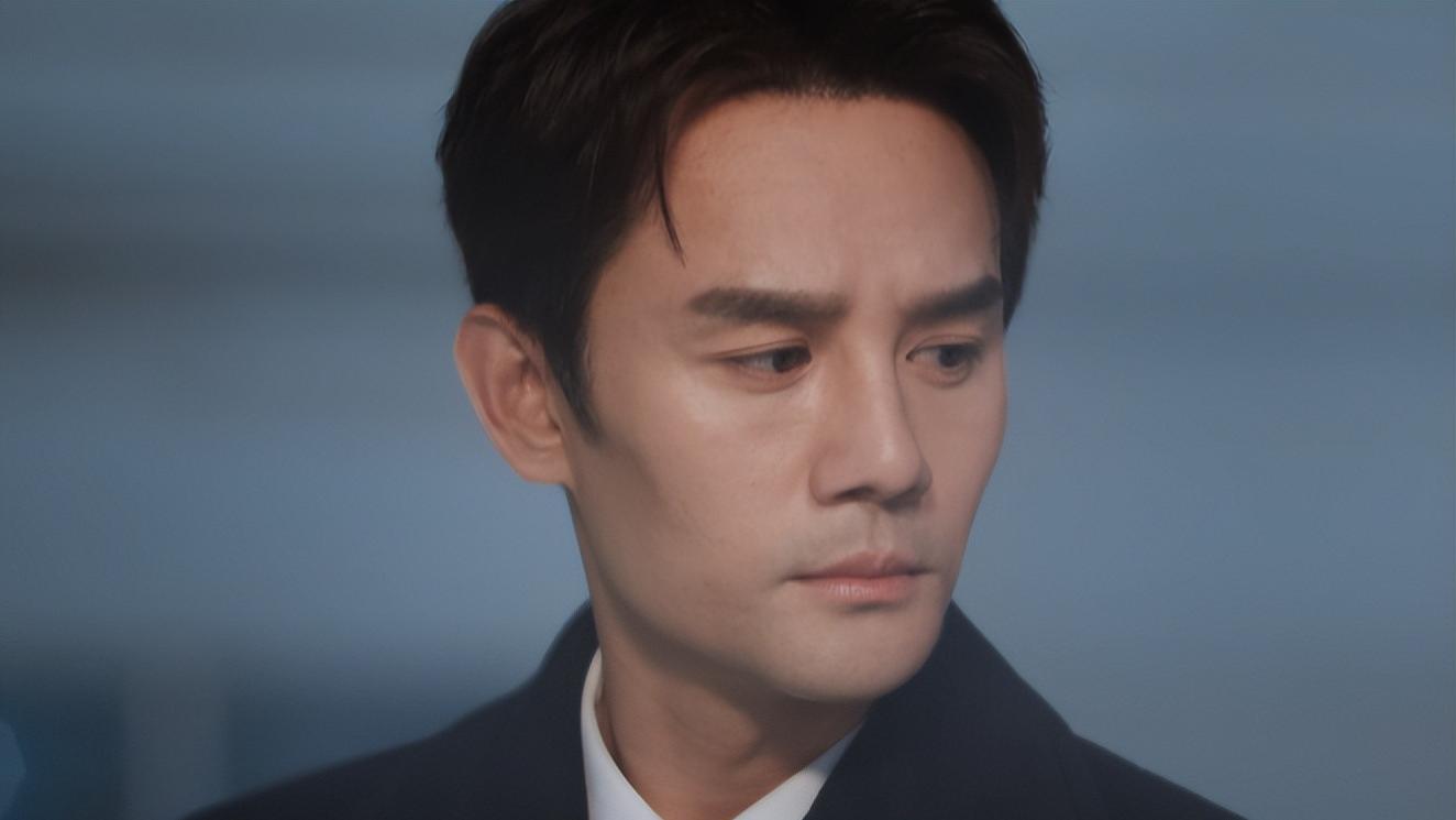 谭松韵|32岁谭松韵脱离滤镜演飞行员，狠狠扯下了丫头教女演员的遮羞布