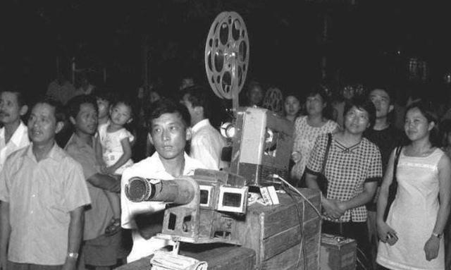 售货员|三四十年前的七大“金饭碗”职业,你现在还羡慕吗?