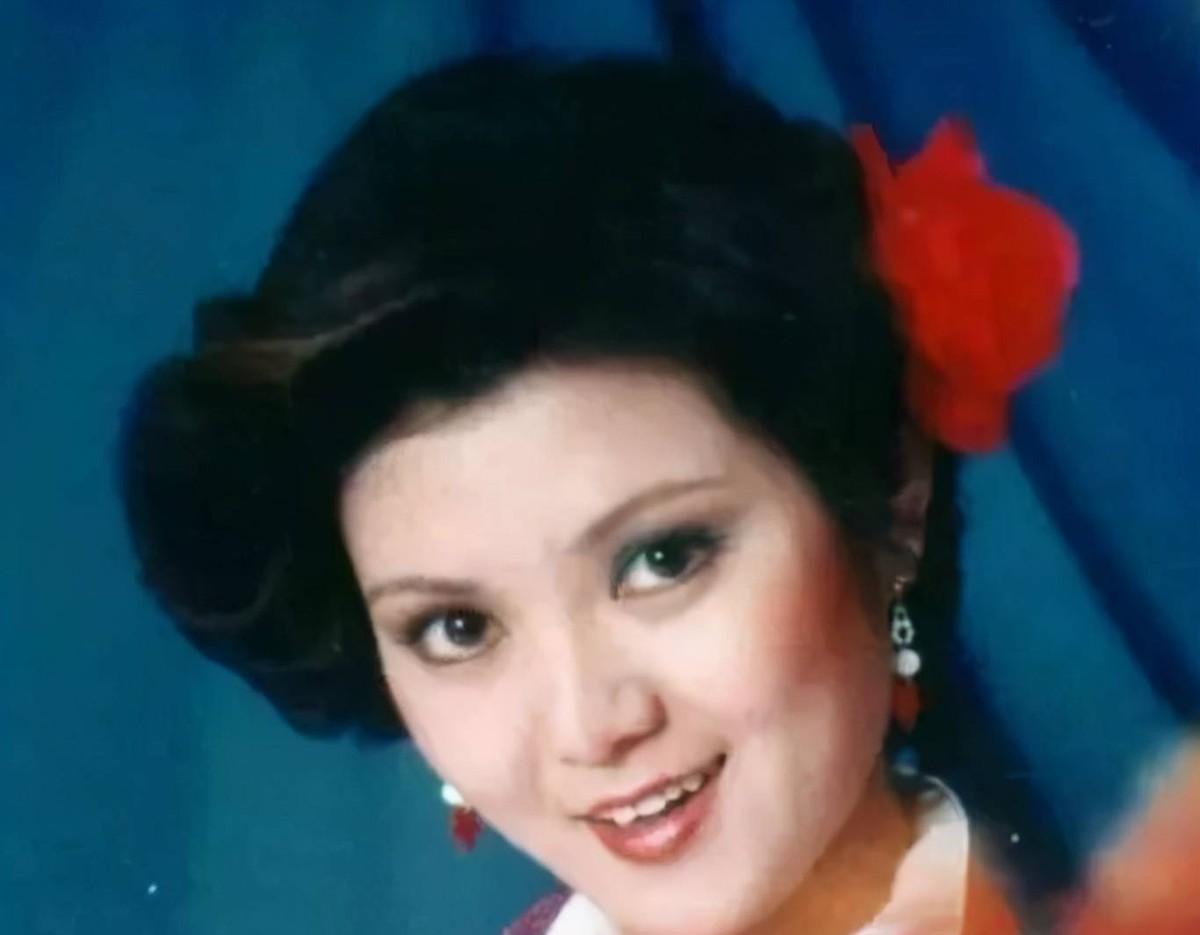 谢玲玲|谢玲玲：凭“婉君”成名，嫁豪门生5子却遭背叛，婆婆待她如亲生