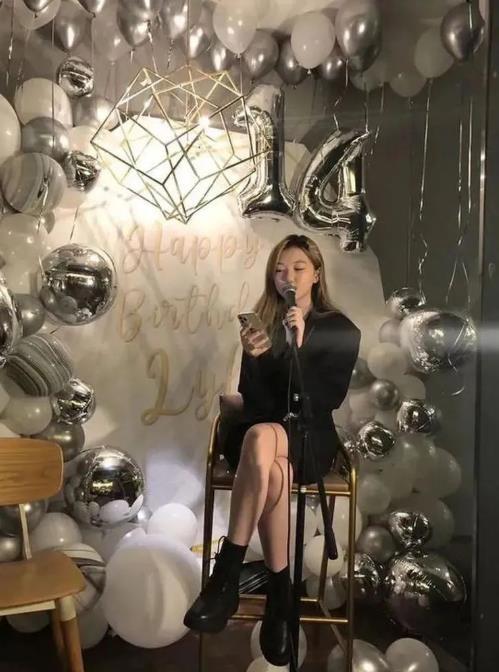 李嫣|“背靠王菲”李嫣:14岁穿着超短引关注,曾直言我不需要什么能力