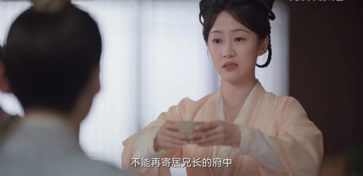 尹峥|对不起，我弃剧了，《卿卿日常》剧情越来越离谱，编剧真有你的