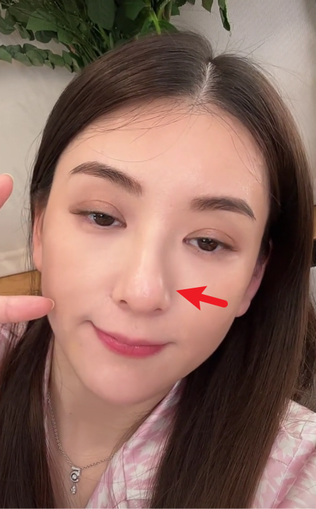 穿越时空的爱恋|方媛误发私密视频，素颜怼脸拍鼻子歪斜，左侧鼻翼疑有刀疤