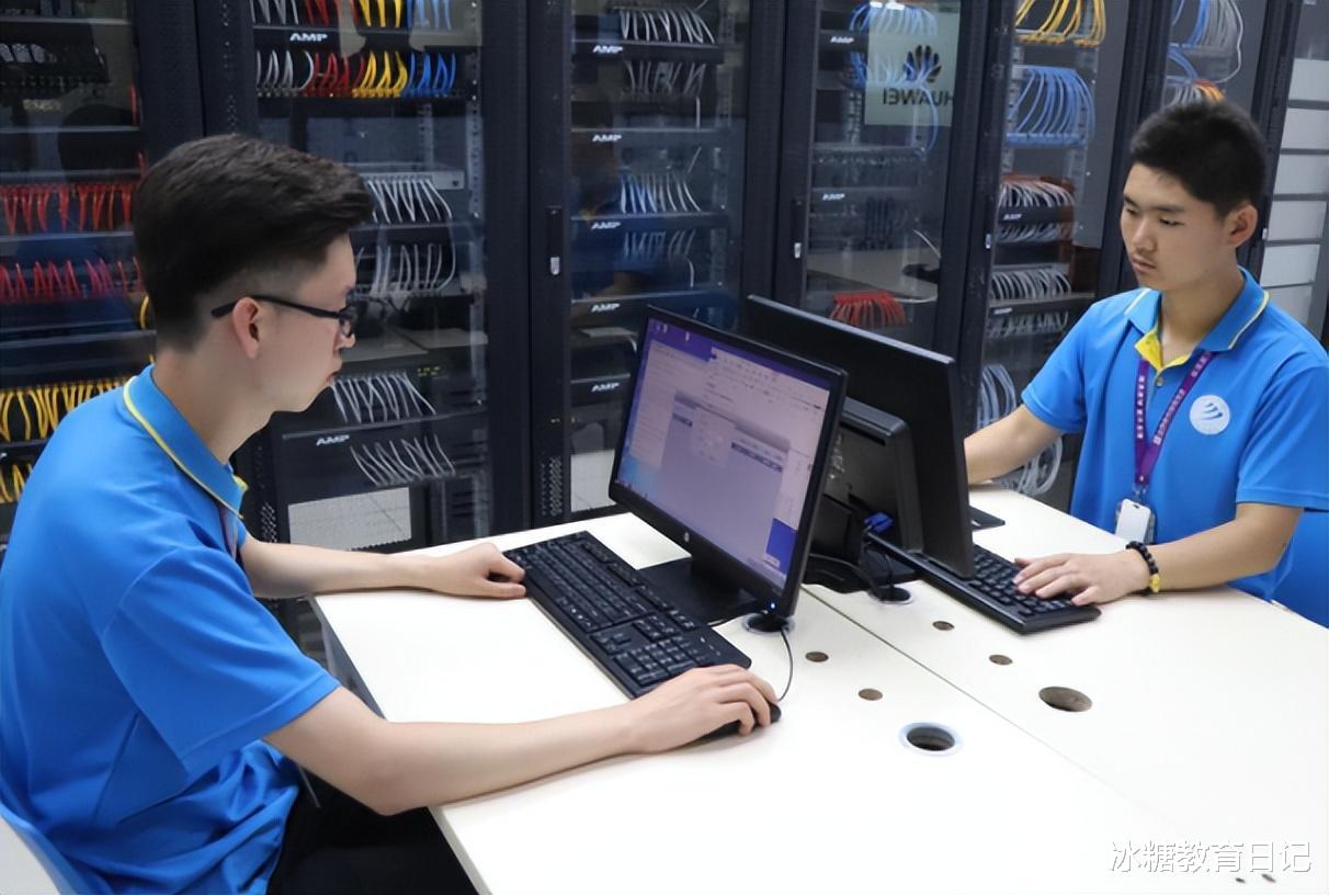 大学生|一国企开启社招，部分岗位没有笔试只有面试，三类毕业生优势明显