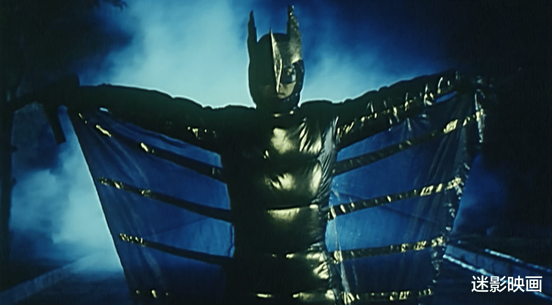 薛家燕|国产超级英雄电影鼻祖，雷人的飞天蜈蚣侠，烂片中的一朵奇葩！