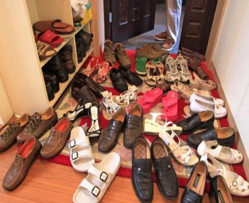 才发现，这些“坏习惯”是大部分贫困家庭的通病，个个扎心