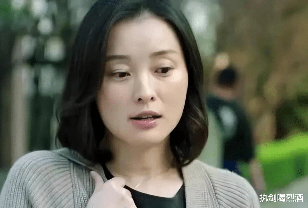 周迅|明明人老珠黄，却偏要演少女，这些女星到底哪来的勇气？