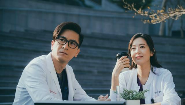 马国明|《白色强人II》唐诗咏遇险胎儿不保！与陈豪马国明大飙演技