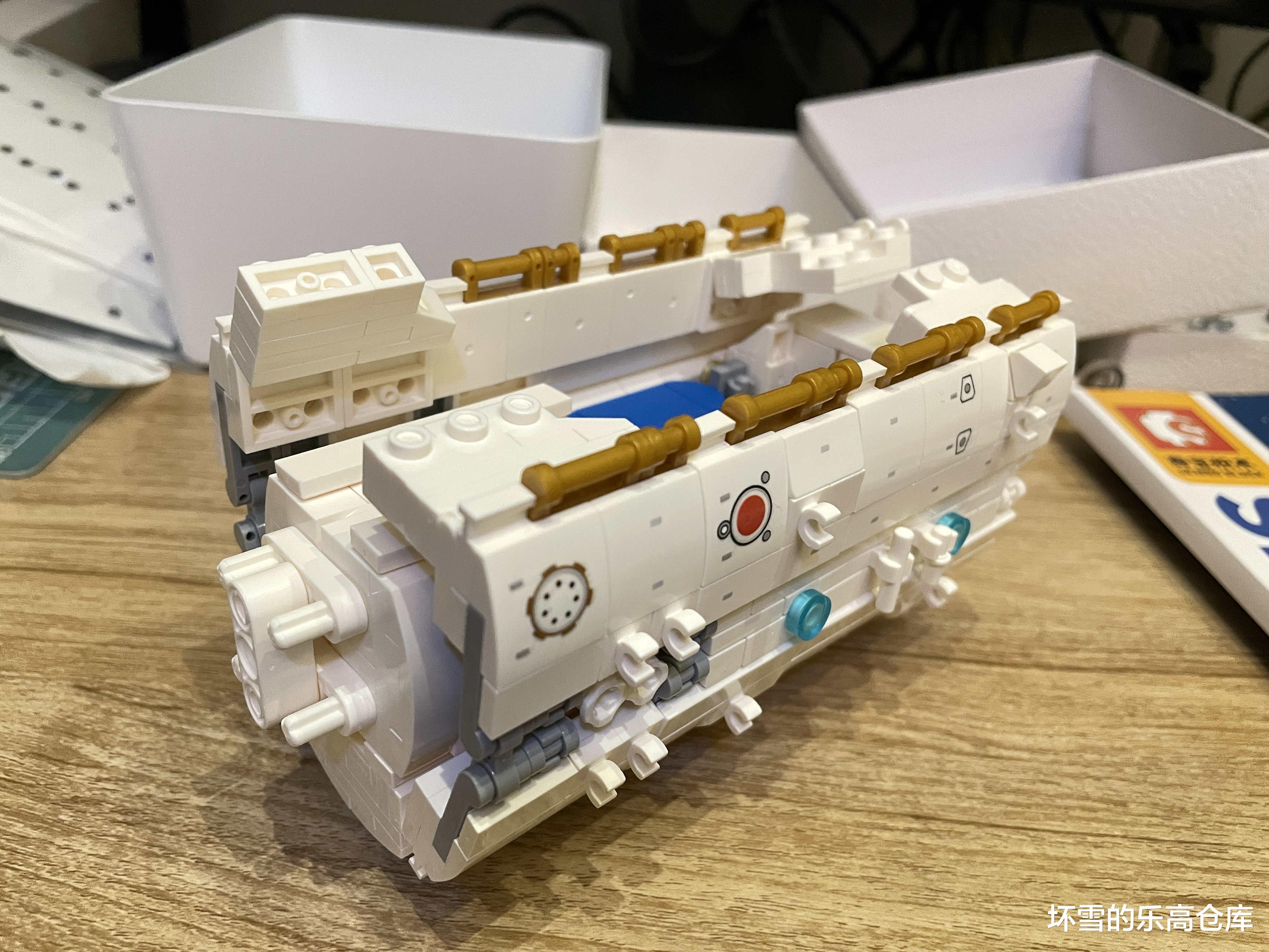 展翅太空的钢铁雄鹰,森宝203337空间站核心舱评测