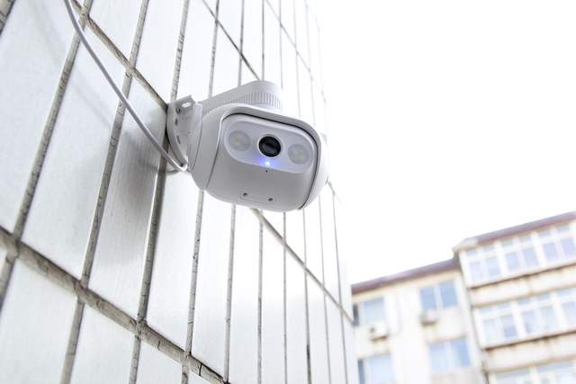 专项整治|双云台人形追踪，看车神器——小白室外全景摄像机云台版Q1