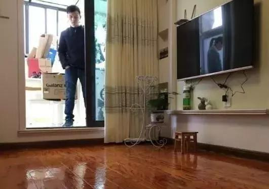 家里水龙头滴水,水表会动吗?抄表员说漏嘴,才知想错了