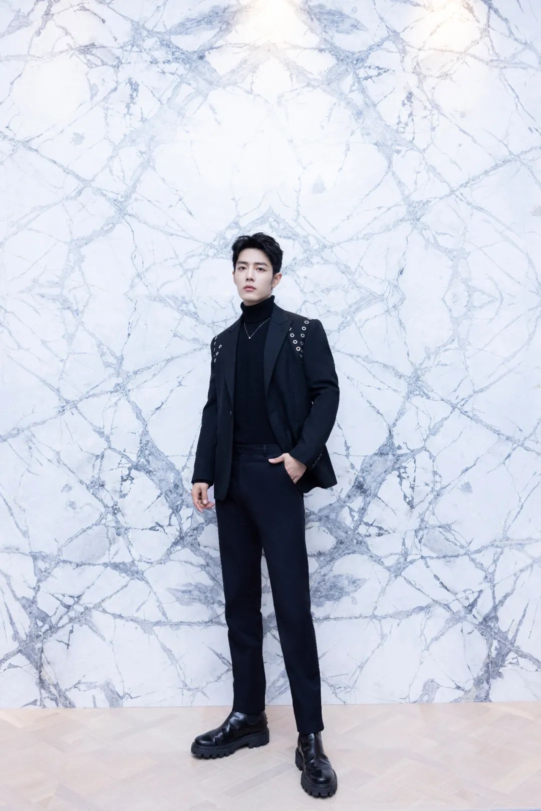 肖战|肖战获年度表现力演员，无与伦比，不惧流言，认真在发光