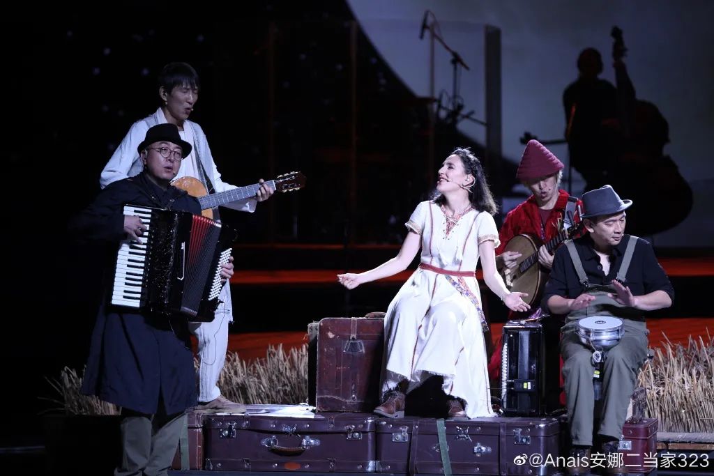 白百何|刘烨法国媳妇儿安娜,真像她自己说的那么守“女德”吗?