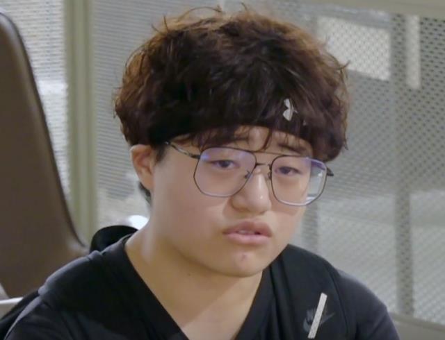 汪涵|汪涵何炅力挺,《100道光芒》持续热播,这才是当下最需要的综艺