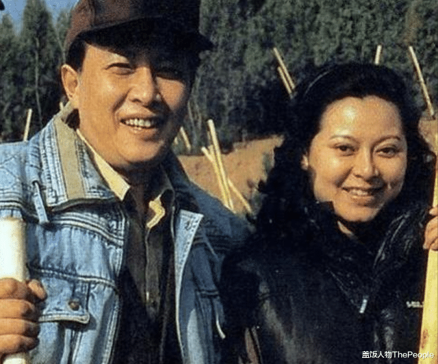 唐国强|唐国强之女唐莉:在生母离世的阴影里长大,39岁理解了继母的苦