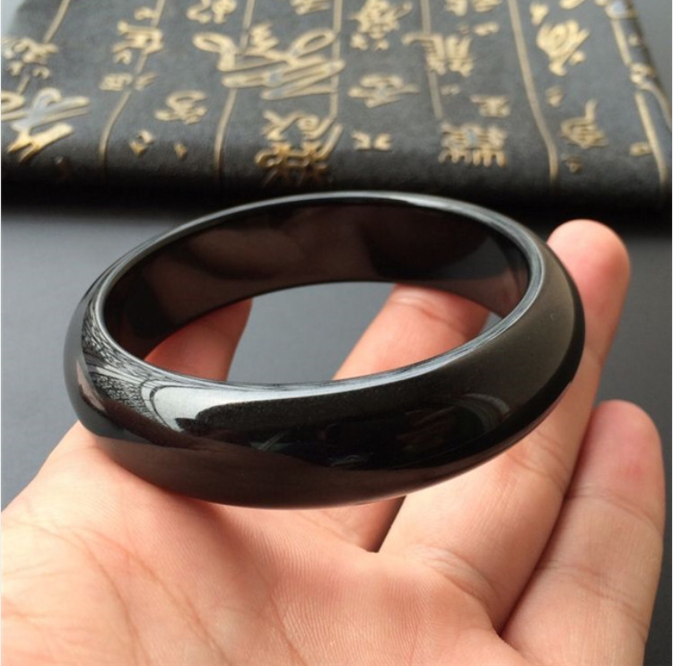 翡翠手镯|翡翠手镯颜色大介绍! 翠友们快点起来查看!