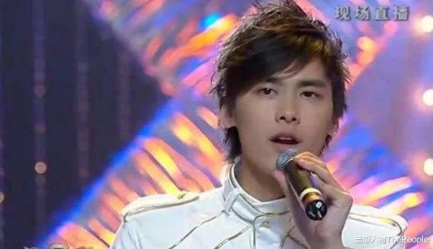 李易峰|巅峰期年入过亿,与王思聪称兄道弟,资产给了李易峰塌房的勇气?