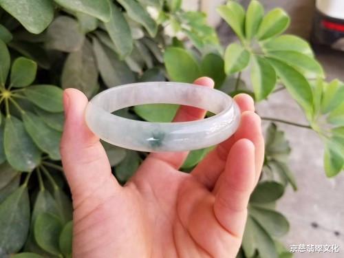 小姐姐|小姐姐1000捡漏的莫西沙料子，不曾想一刀切开起货，竟翻了好几十倍