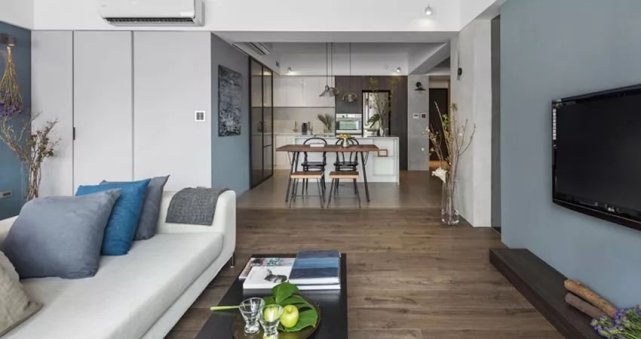 93㎡现代简约,阳台的清新,透过玻璃充满了全屋!