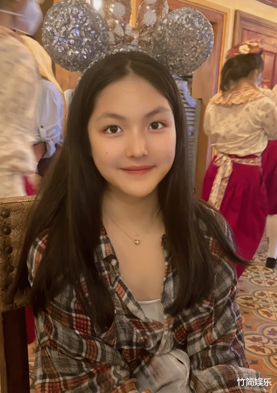 郭晶晶|郭晶晶真是太敢了!一巴掌打醒李湘,让她看清豪门与土豪的本质区别