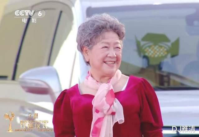 金鸡奖|老艺术家齐聚金鸡奖:王晓棠精神矍铄,祝希娟充满活力,刘晓庆霸气十足