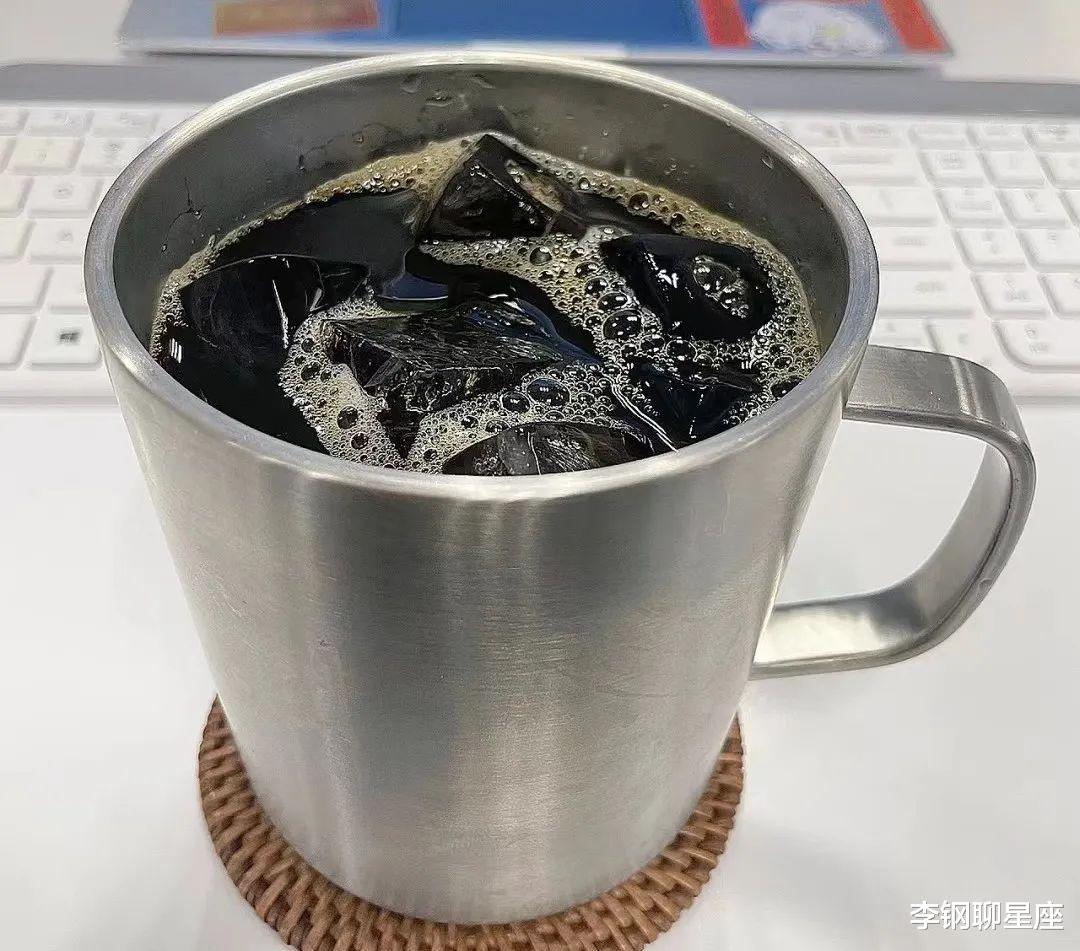 华为|这届年轻人开始消费“返祖”