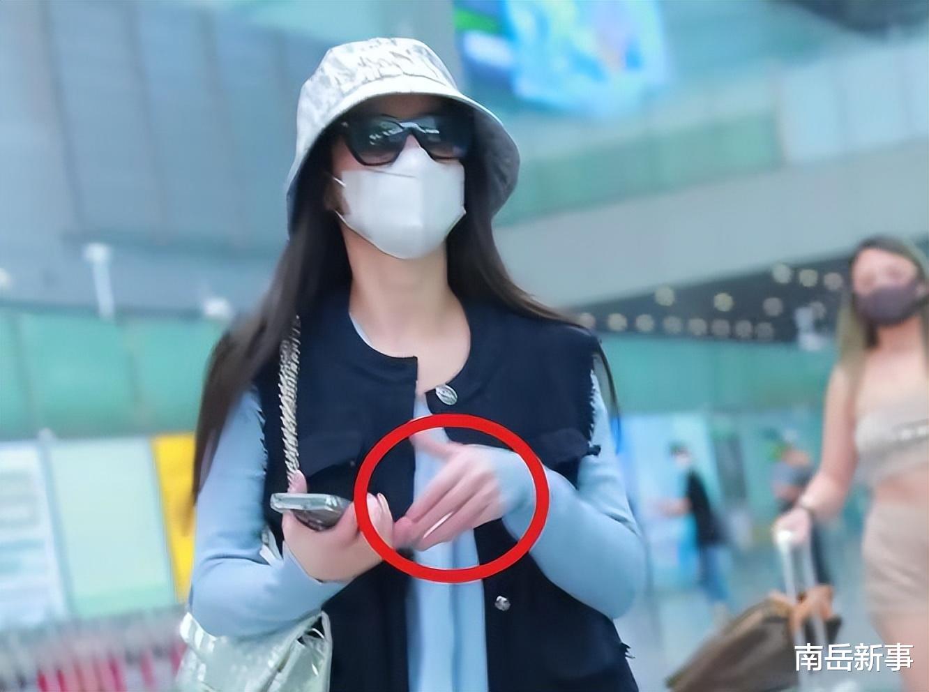 黄圣依|黄圣依和杨子真的离婚了?秀恩爱动态全被删除,女方手上未戴戒指