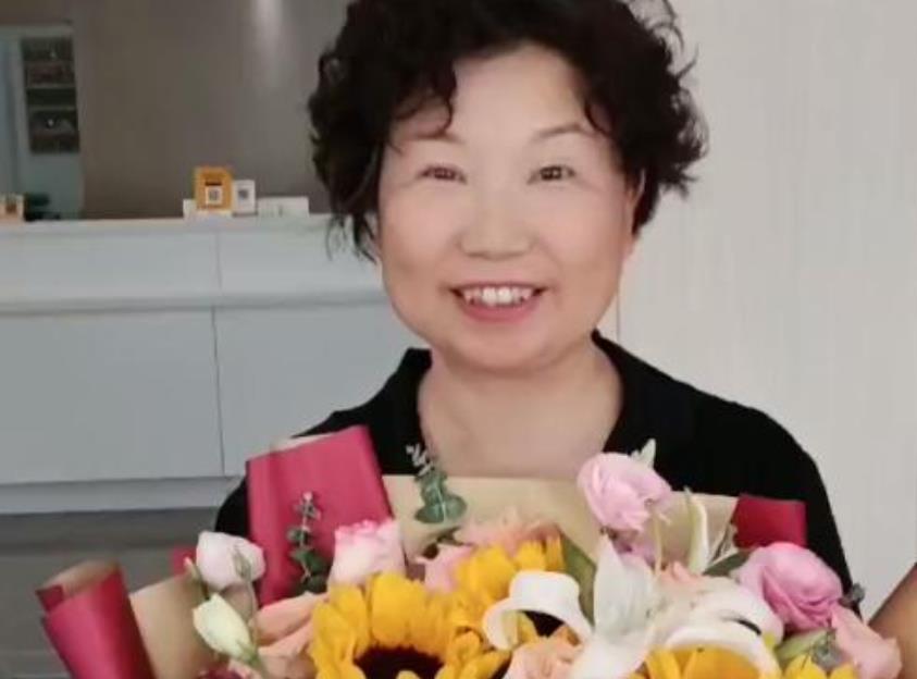 老杜指控许敏有团伙,团队成员更是分工明确,言行遭网友怒怼