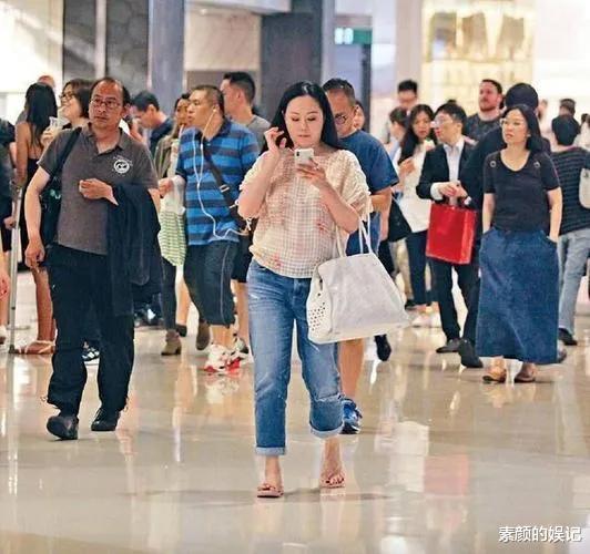 章小蕙|60岁章小蕙自曝更年期症状,身体不好,但脸上仍比关之琳显年轻