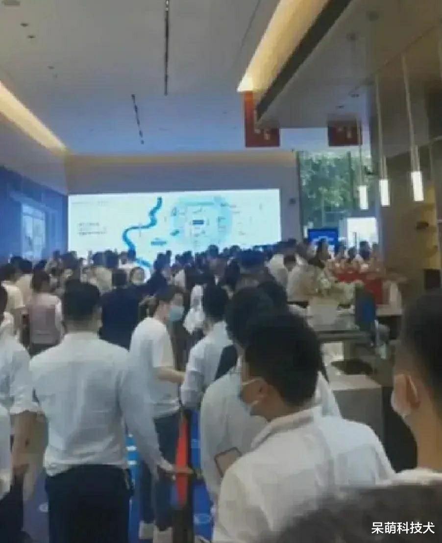 房价|广州实在太牛了，又开始抢房了，看来房价又要上涨了