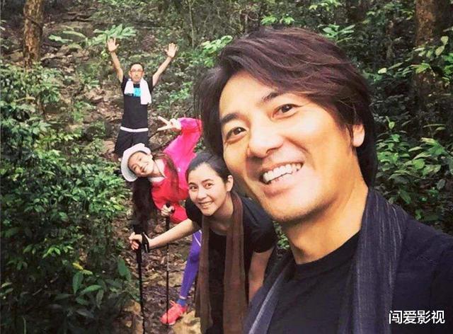 郑伊健|移民日本都能上热搜，郑伊健谜一样的人气哪来的？为什么要移民？