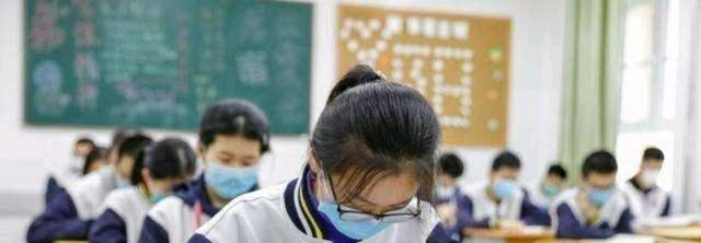 赵今麦|“赵今麦字体”走红，深受当下学生的追捧，老师却表示犯了愁！