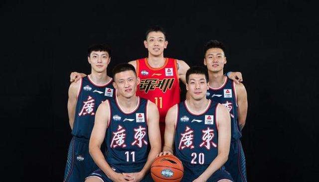 广东男篮|CBA官宣，杜锋痛失总冠军内线铁闸，任骏飞遗憾痛心
