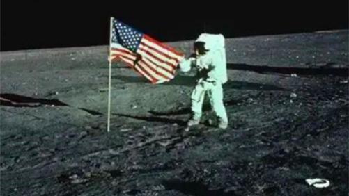50年前，美国在月球插了面国旗，如今又被发现，却引起科学家争议